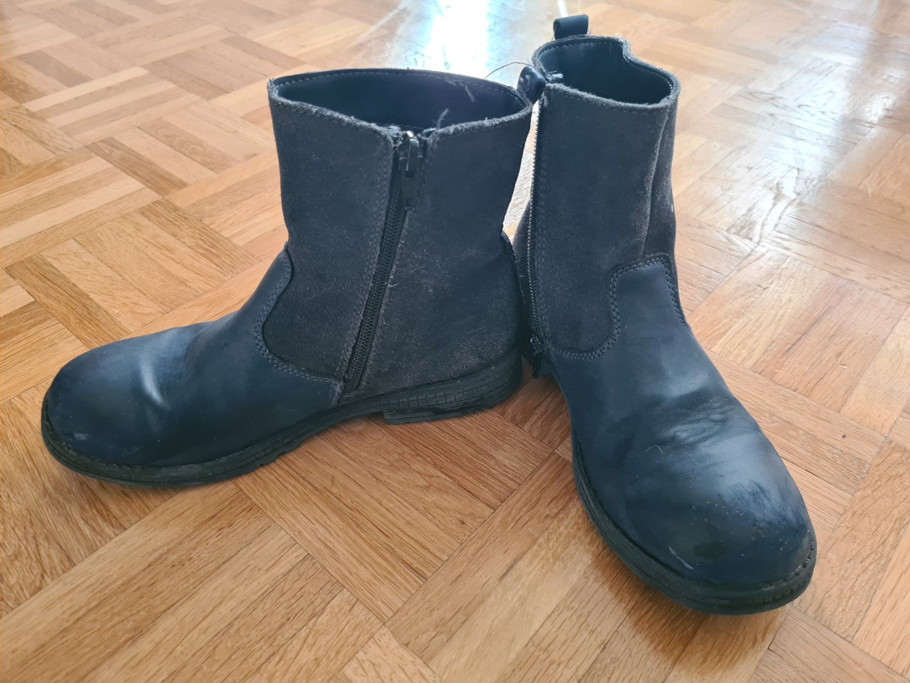 Friboo Schuhe für Mädchen: Stiefel Friboo Gr. 35 – Gebraucht aus Rudolfstetten von anjam81 1