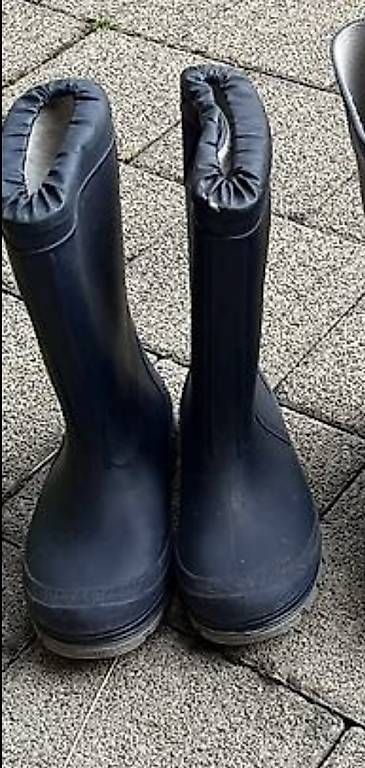 Scarpe per ragazzi: Gummistiefel Grösse 33 und 34 – Usato da Kastanienbaum venduto da pet_57dn 2