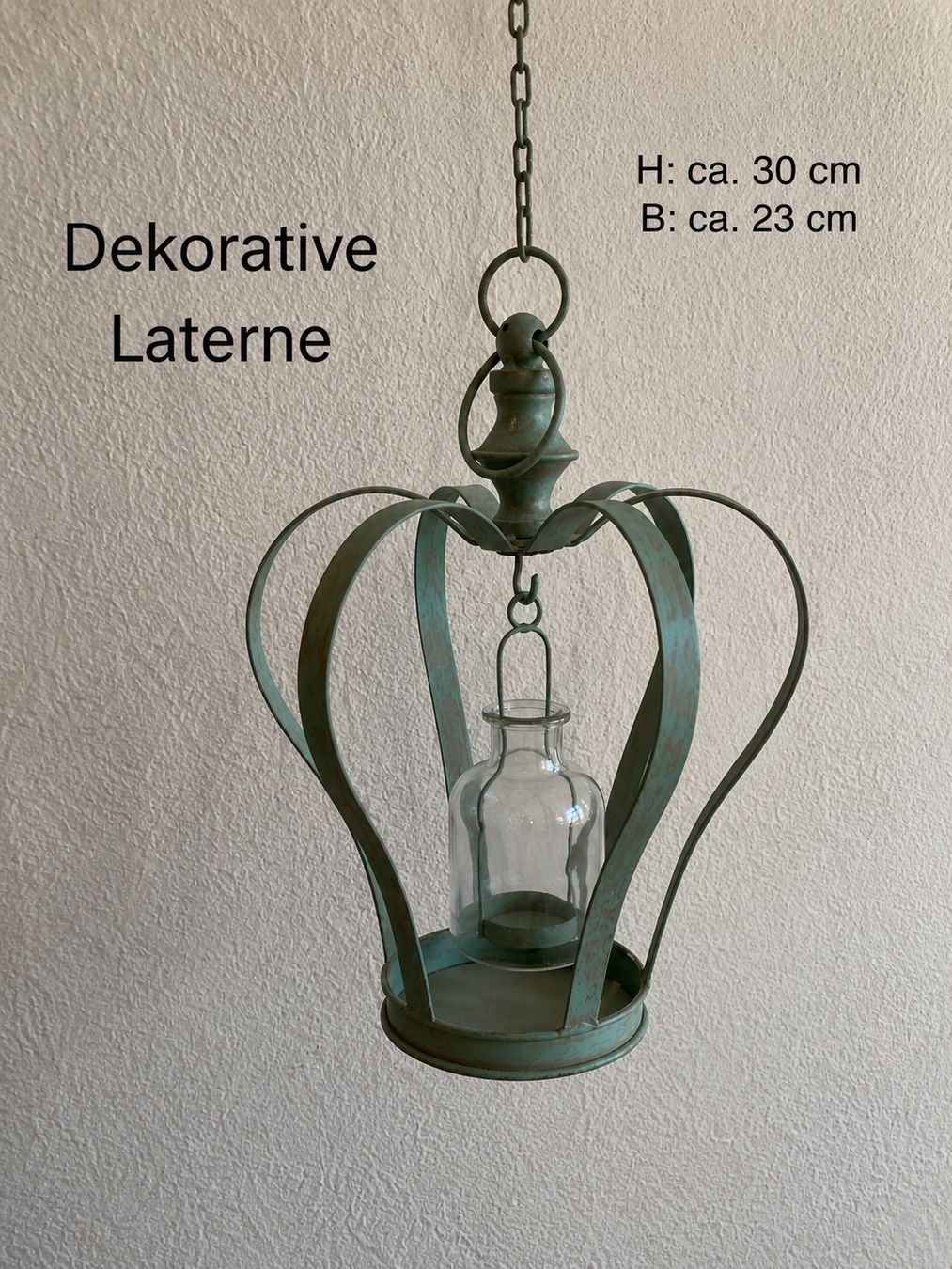 Laternen: Dekorative Laterne Krone Metall mit Glas – Gebraucht aus Rain von -LUMA-