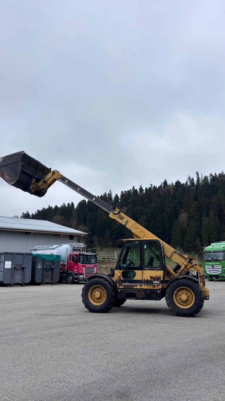 Caterpillar Chargeur de ferme: Teleskoplader Cat TH62 – D'occasion à Sumiswald par adidas092 2