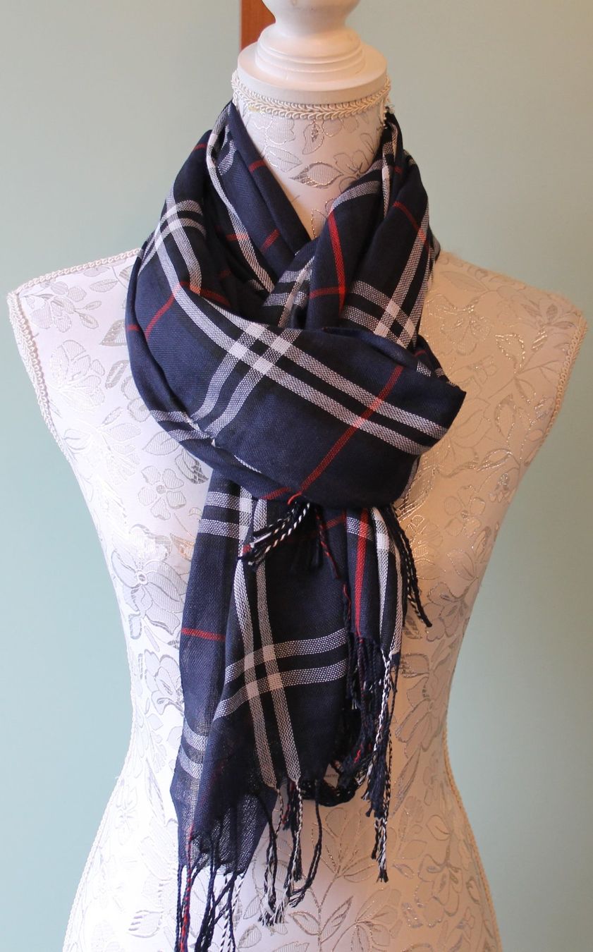 Foulards & écharpes: Schal – D'occasion à Schaan par antikes_und_kurioses