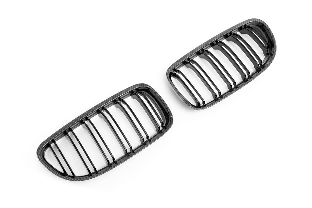 f-r-bmw-e90-e91-front-grill-carbon-look-kaufen-auf-ricardo
