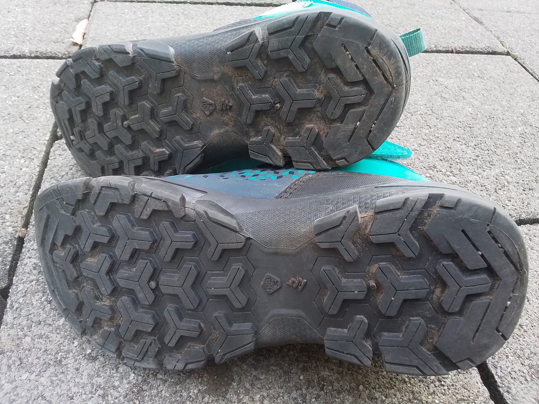 Decathlon Schuhe für Jungen: Kinder Wanderschuhe Quechua Grösse 33  Waterproof – Gebraucht aus Heimberg von sunny1970 6