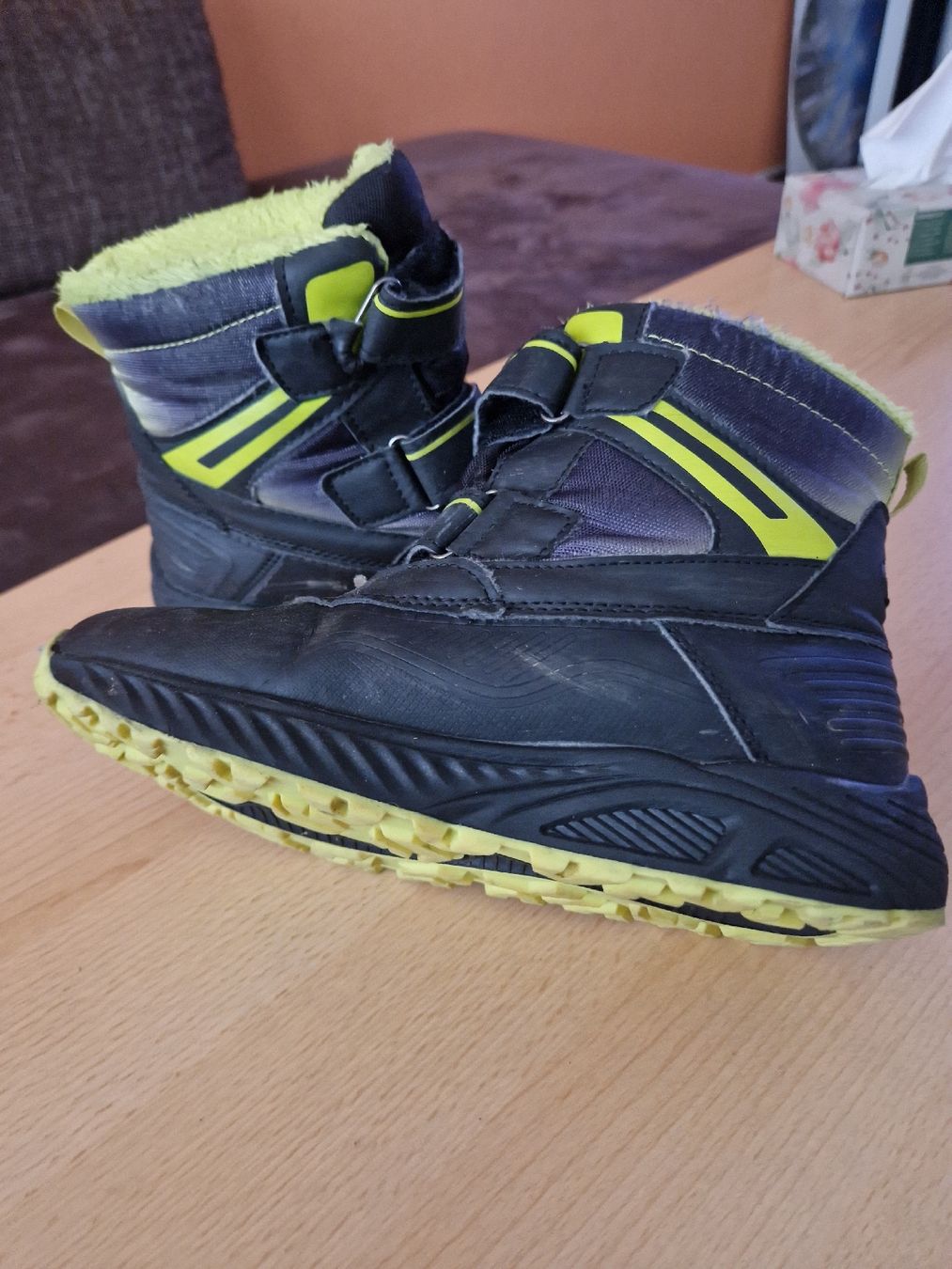 Scarpe per ragazzi: scarponcini – Usato da Giornico venduto da Vale_leo86 1