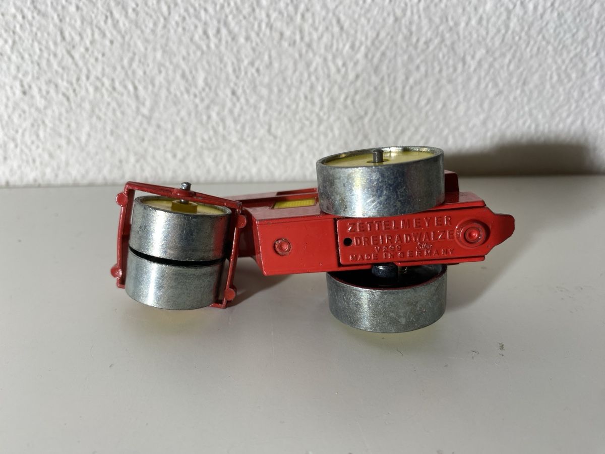 Siku Modellautos: Siku zettelmeyer Walze – Gebraucht aus Winterthur von ben_9vxx 4