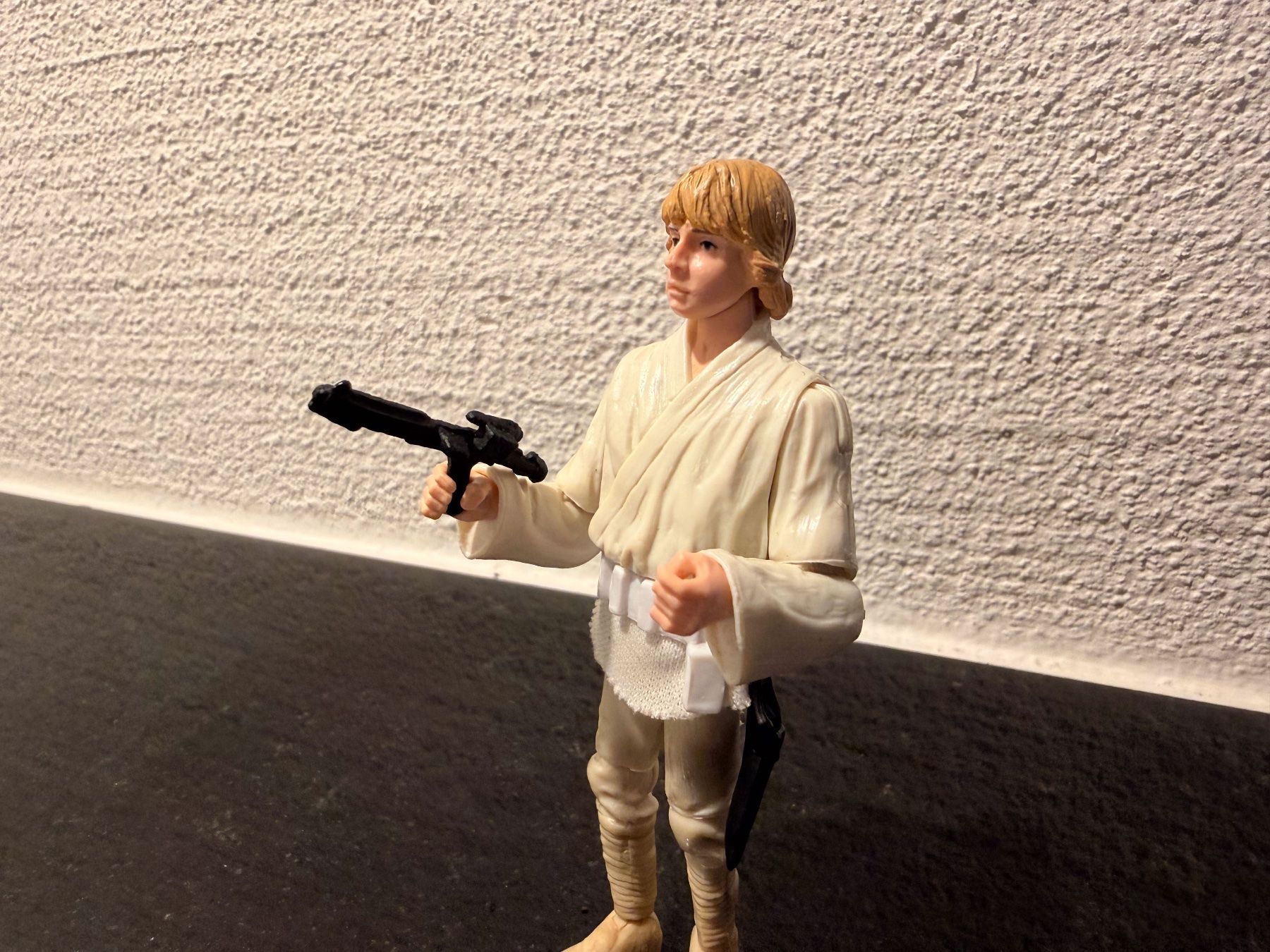 Star Wars Statuette: Hasbro Star Wars Luke Skywalker Actionfigur – Usato da Reinach BL venduto da Graphix 2