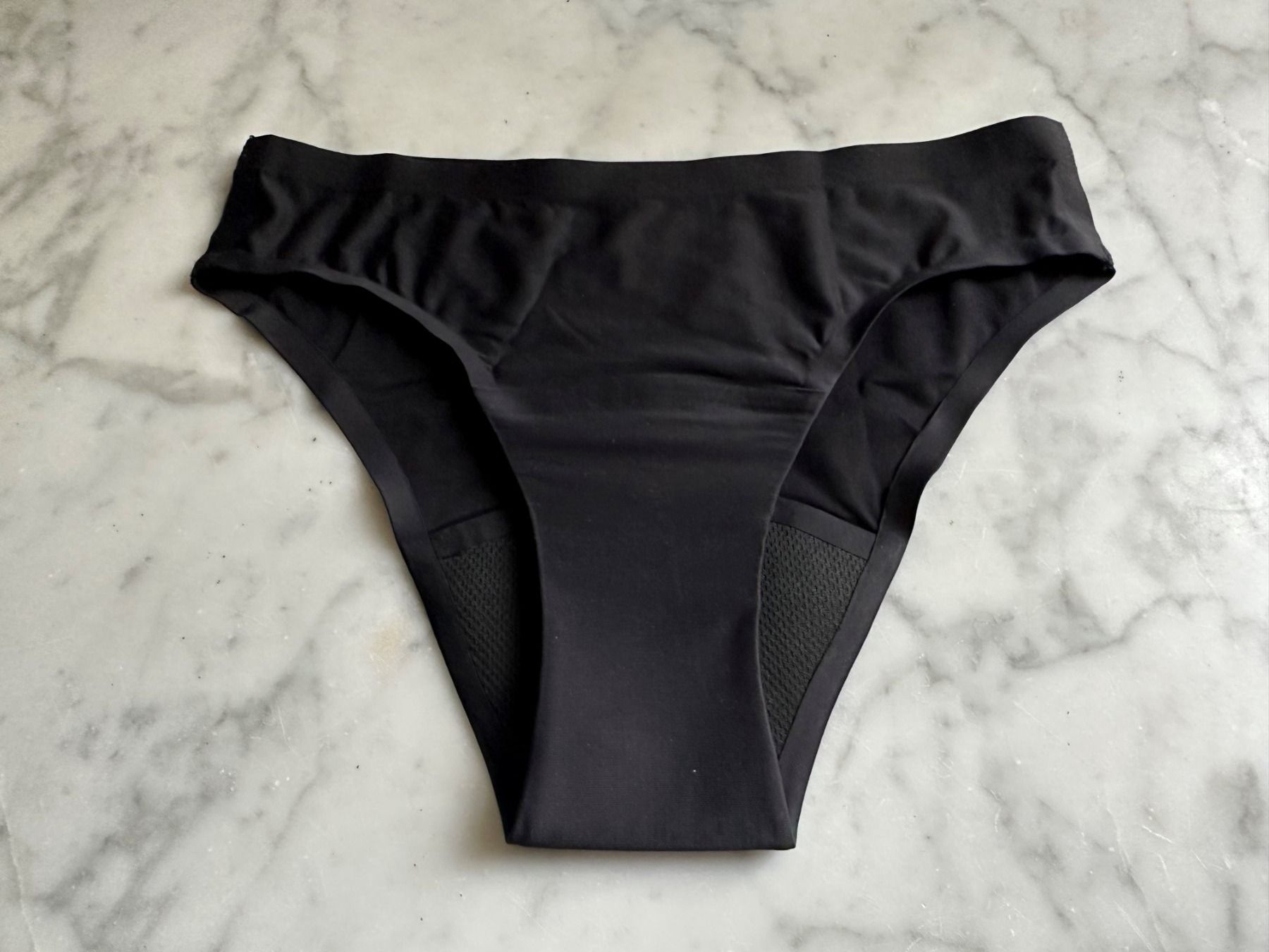 Altra biancheria intima: Menstruationsunterwäsche / Menstruations-Slip Grösse S – Nuovo e nell'imballaggio originale da Toffen venduto da Azzi1