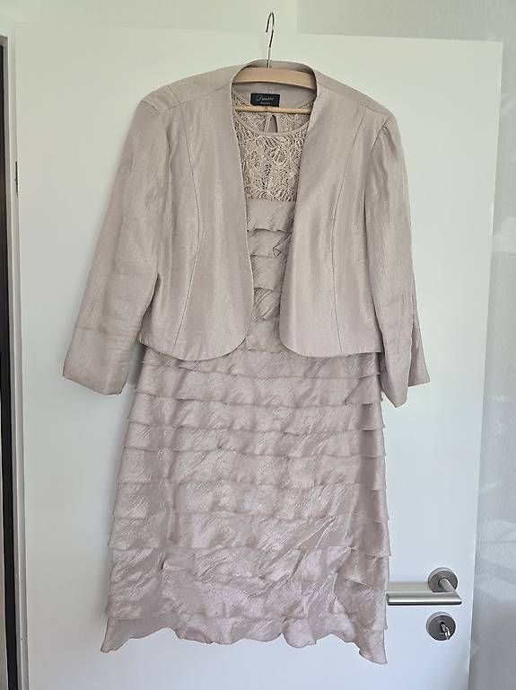 Vestiti: Abendkleid mit Blazer – Usato da Dornach venduto da ani1892