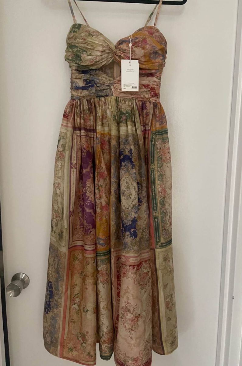Zimmermann Vestiti: Zimmermann Elegant Silk Midi Dress – Nuovo (secondo la descrizione) da St.Josefen venduto da lop_lh8d 7