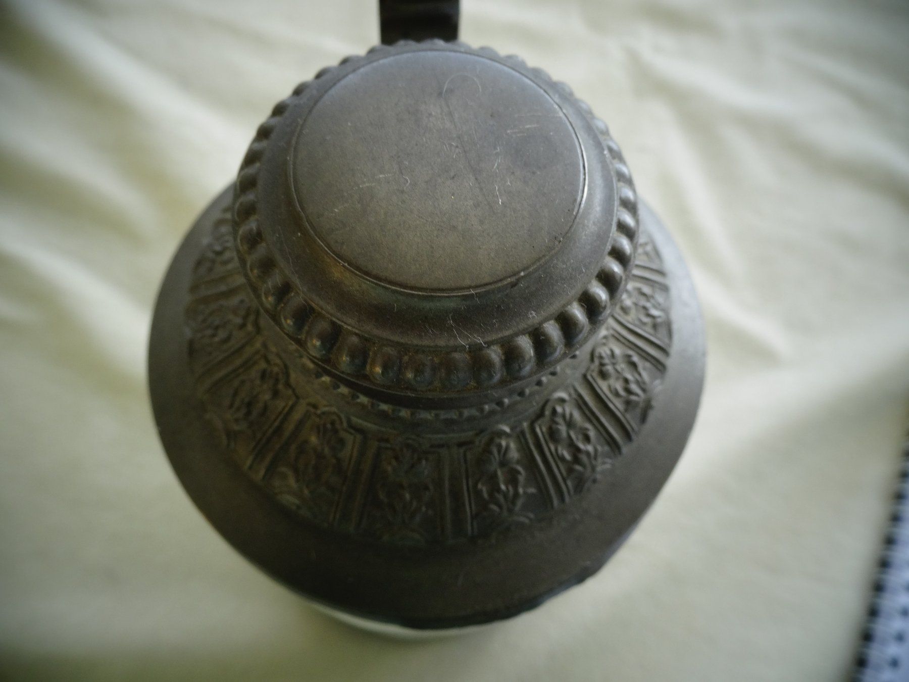 Bicchieri: Alter Bierkrug mit Zinndeckel mit  Spruch – Usato da Neerach venduto da jenny062 8