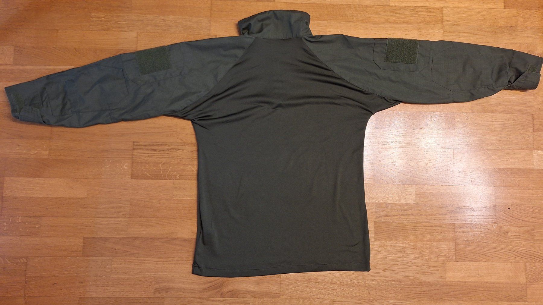Uniformi: MIL-TEC Combat Shirt - Oliv - Gr. L – Usato da Stein AG venduto da dar_9yjd 2
