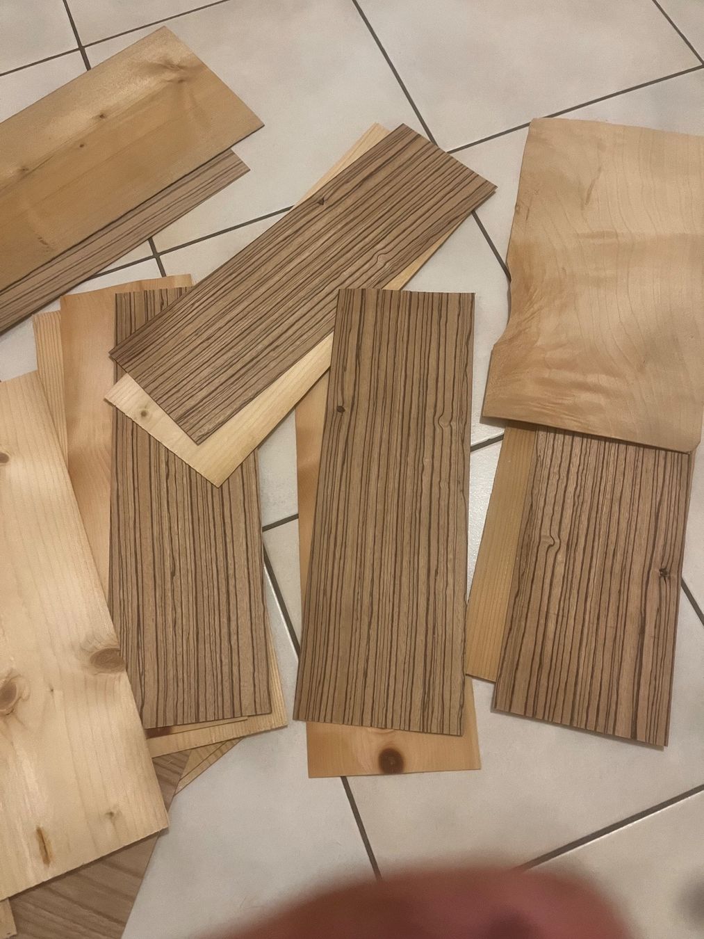 Articoli in legno: Div Furniere – Usato da Frick venduto da nannali98 2