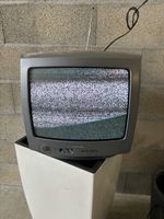 Télévision Philips 14PT1365/01 grise état d'usage