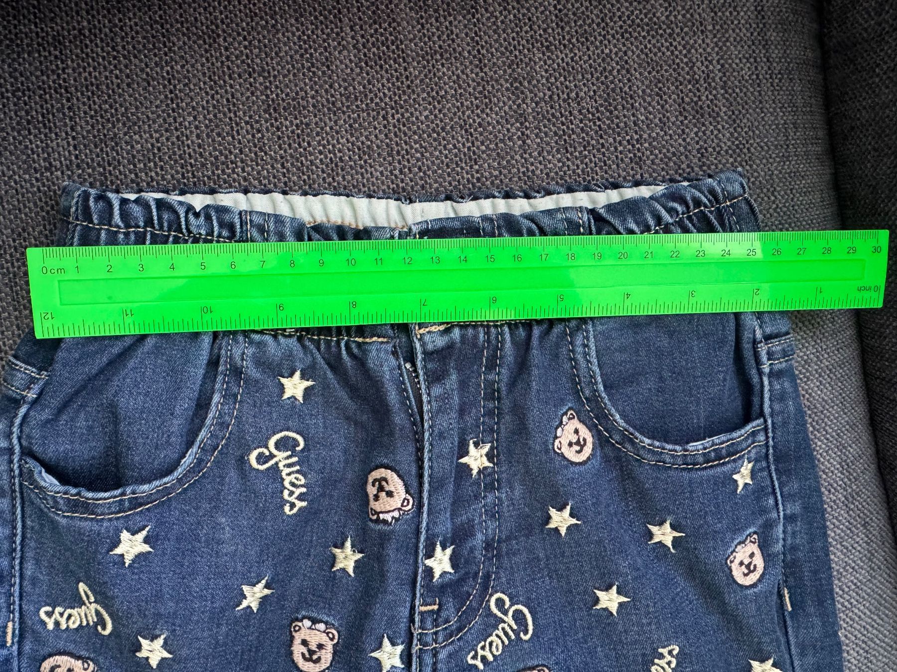 Guess Pantaloni: Guess size 116 – Usato da Blonay venduto da art_7f87 9