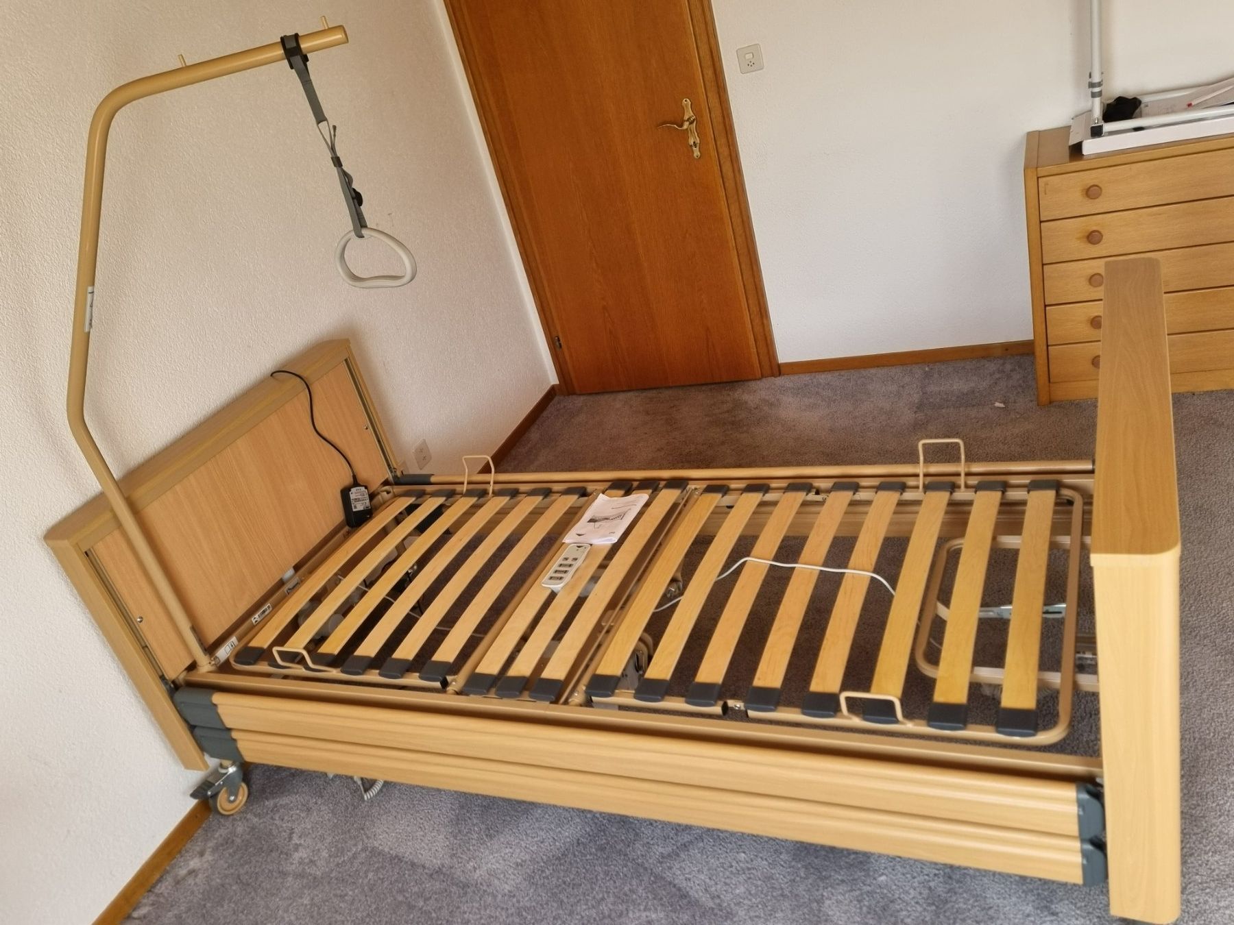 Attrezzature mediche: Pflegebett – Usato da Rheinklingen venduto da Weinberg14