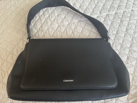 Calvin Klein Handtasche schwarz