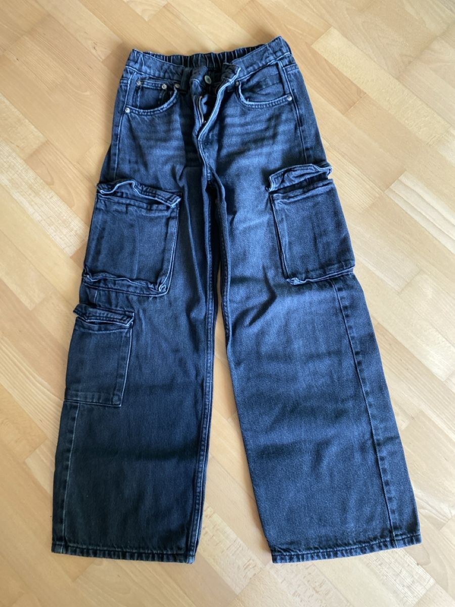 Zara Pantalons: Jeans Gr. 164 – D'occasion à Illnau par Dodo115