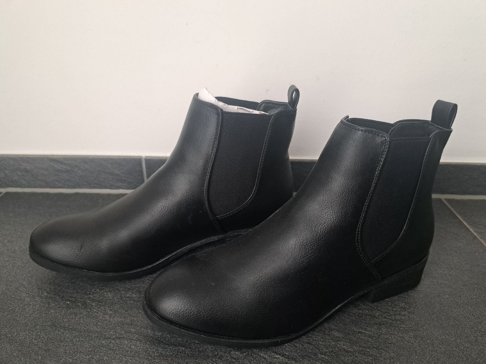 Dorothy Perkins Scarpe da donna: Schwarze Stiefeletten, Gr. 40, ungetragen – Nuovo (secondo la descrizione) da Weisslingen venduto da Horvi_09