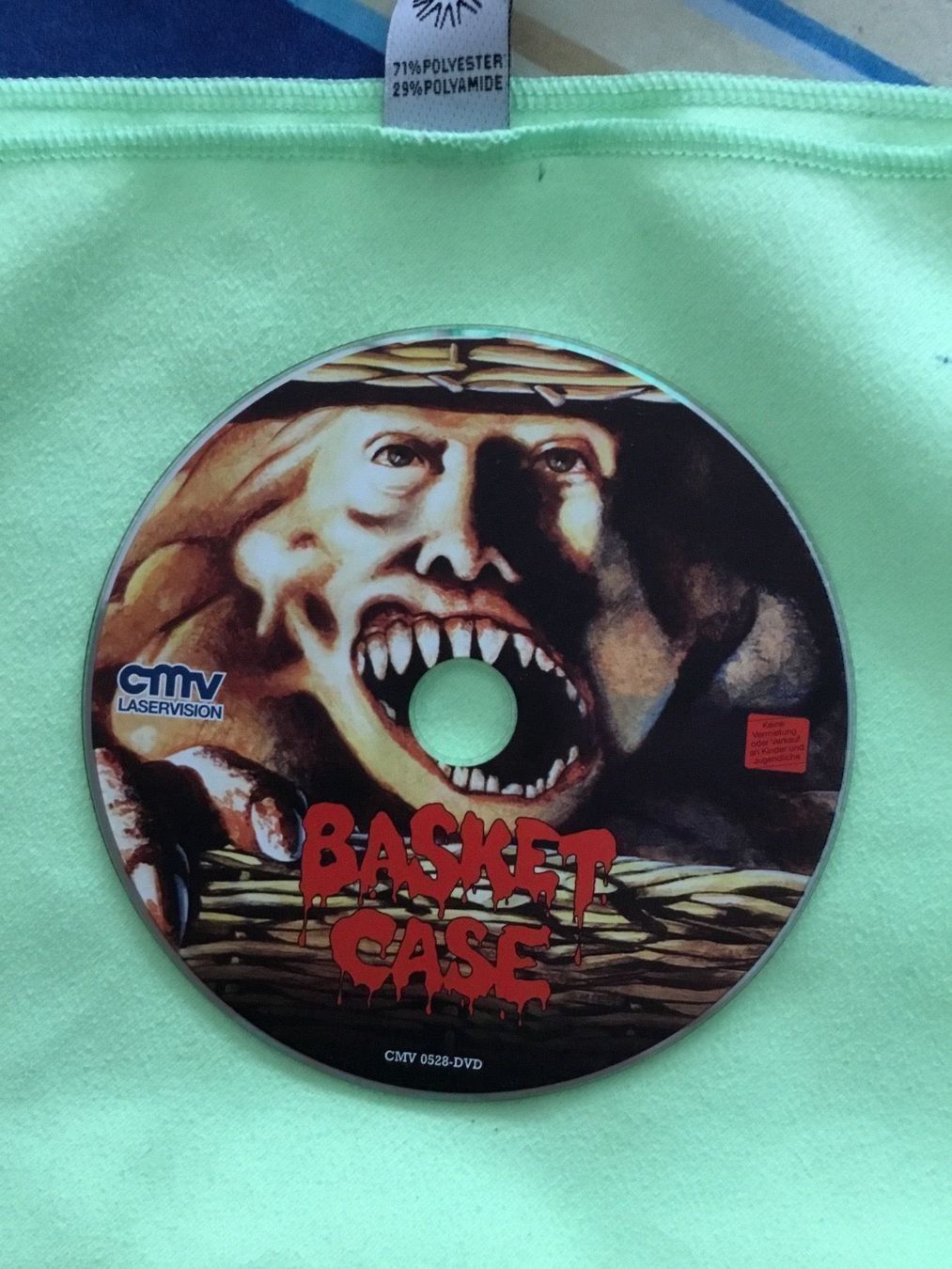 Tutti i DVDs: Basket Case dvd Kleine Hartbox Uncut – Nuovo (secondo la descrizione) da Blauen venduto da berlingo65 2