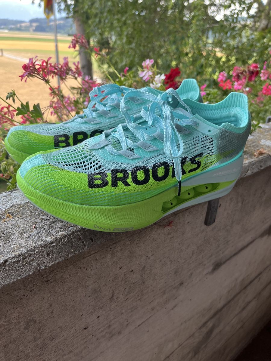 Brooks Chaussures hommes: Brooks Hyperton Elite 5, Gr. 43 – Neuf (Voir description) à Wichtrach par mar_bau3114