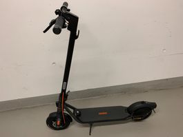 E-Scooter "Segway-Ninebot F2 Pro D"