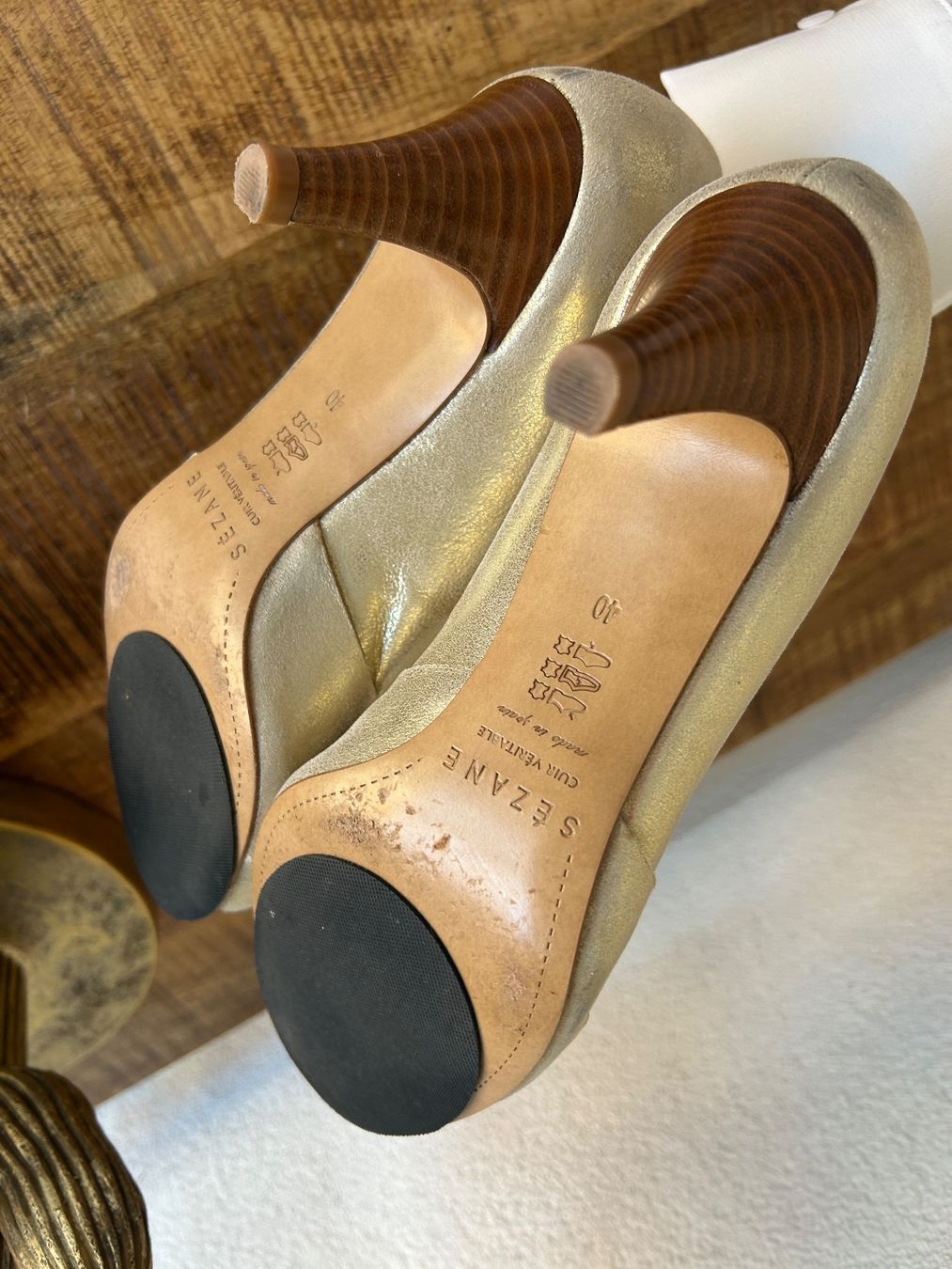 Scarpe da donna: Sézane Gold Ledersandalen Grösse 40 – Usato da Illnau venduto da Monkky 3