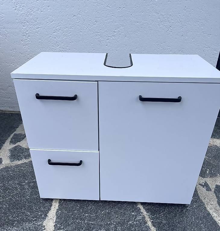 Badezimmermöbel: Lavabo Schrank / Kommode – Gebraucht aus Oberägeri von Tessa0611