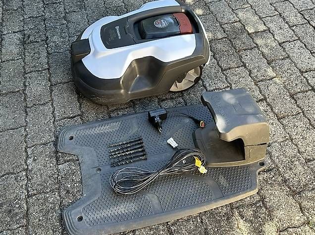 Tondeuses à gazon: Husqvarna Automower 310 – D'occasion à Sullens par Diga47 2
