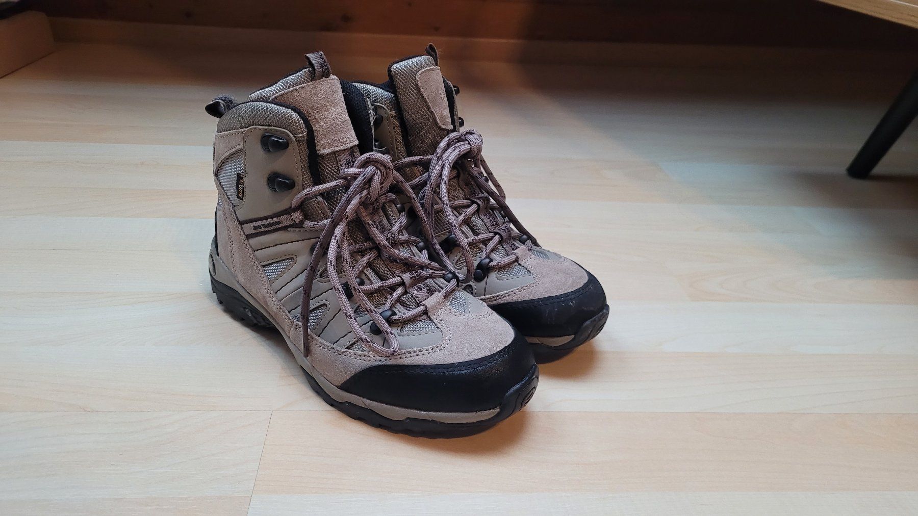 Jack Wolfskin Chaussures hommes: Jack Wolfskin Wanderschuhe, Grösse 37.5 – Neuf (Voir description) à Zürich par miil0
