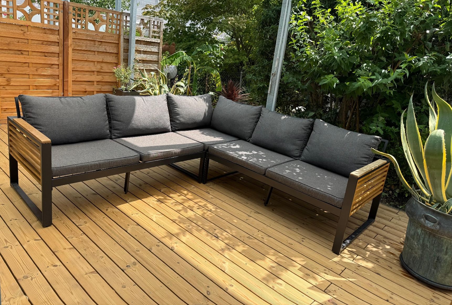 Liegen & Liegestühle: Lounge Gartensofa – Gebraucht aus Winterthur von tim_cl8x