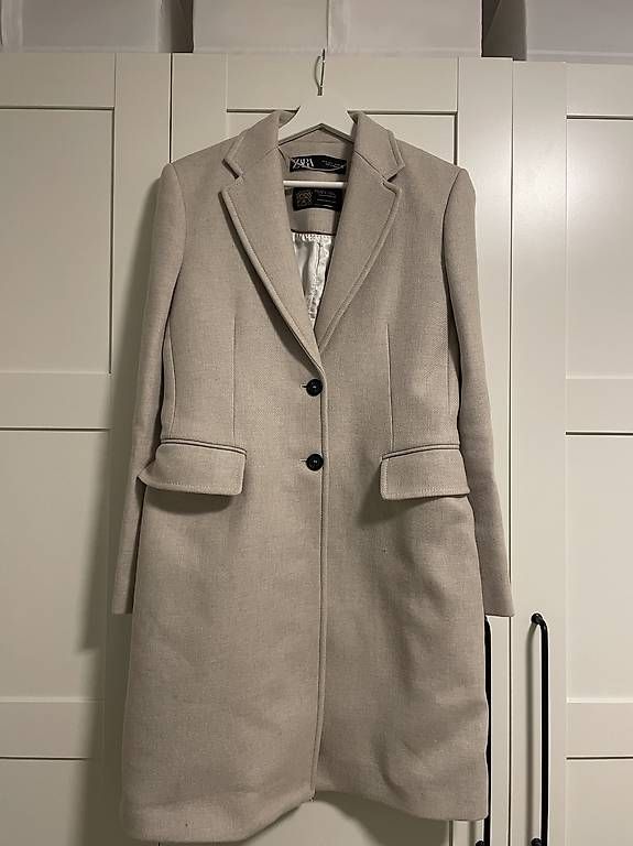 Zara Cappotti: Zara Mantel Damen – Usato da Aadorf venduto da Lulo1