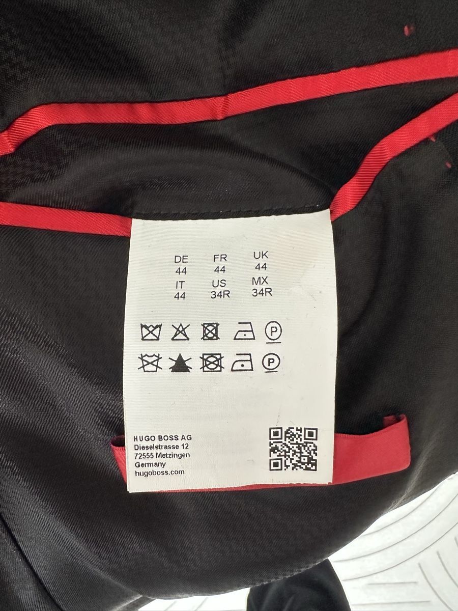 Hugo Boss Giacche: Veste noire élégante, parfaite, Taille M – Nuovo (secondo la descrizione) da Thônex venduto da Andre.olvs 5