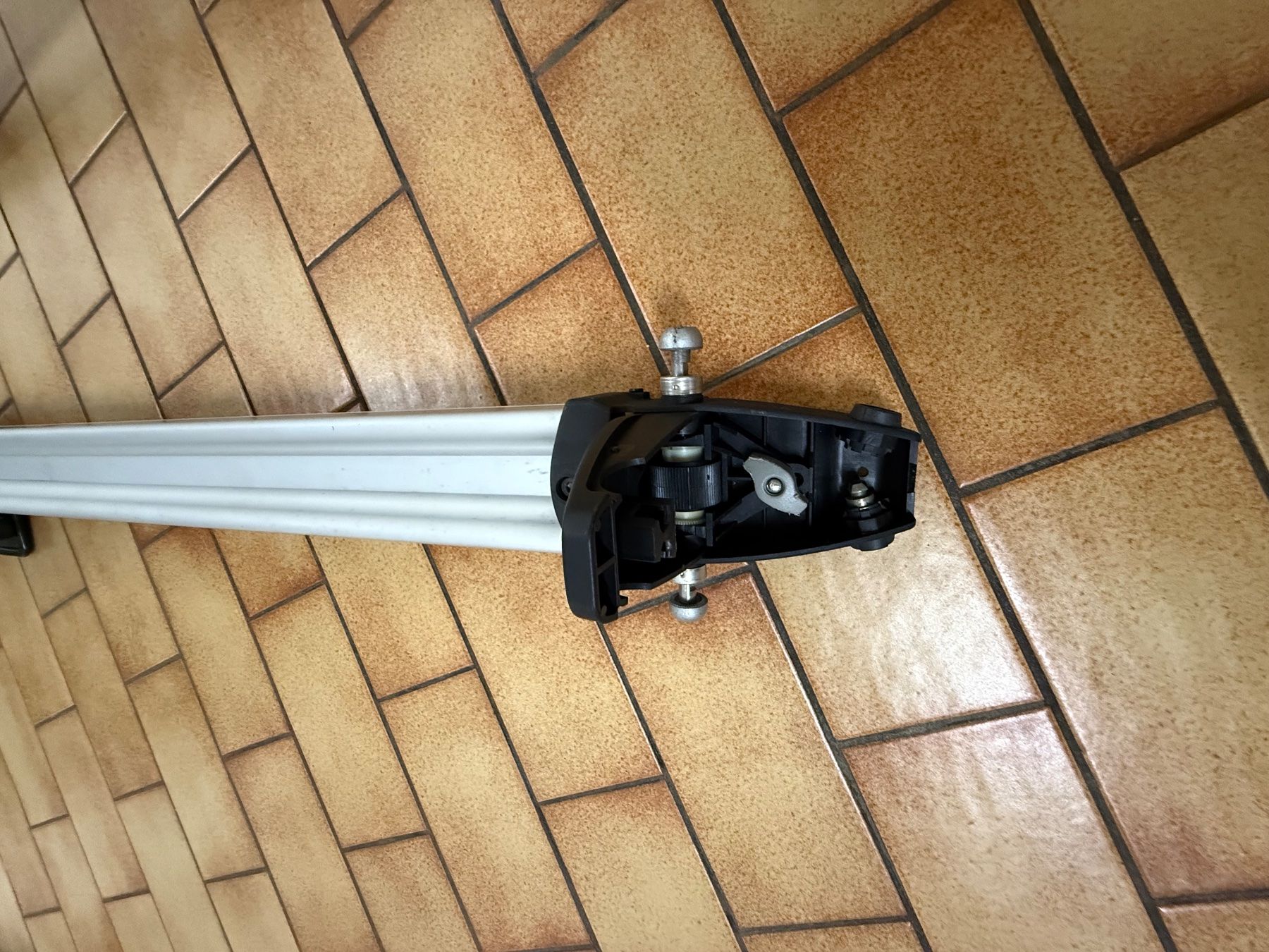 Thule Dachträger: Trois Portes-vélos Thule, montage facile. – Gebraucht aus Sion von Dantersi 3