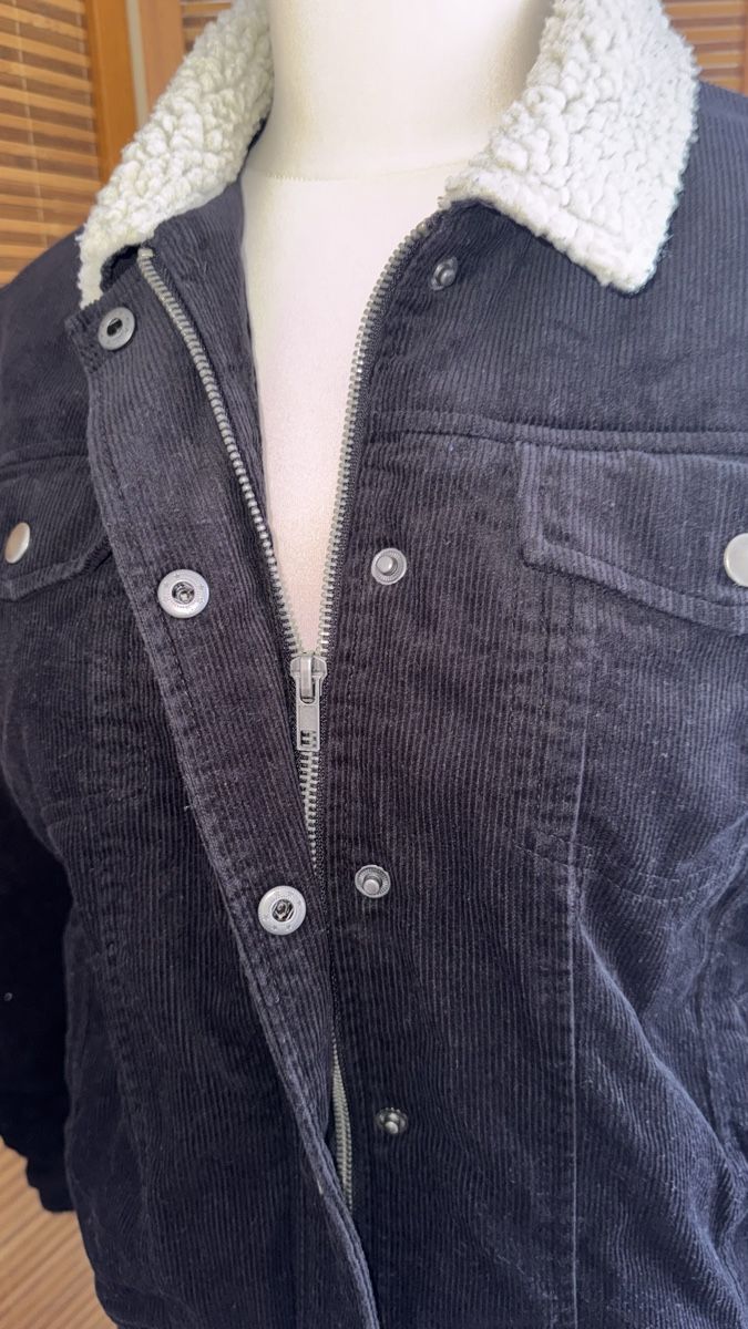 Yes Or No Giacche: Übergangsjacke Yes or No, M – Usato da Gümligen venduto da morticiaaddams