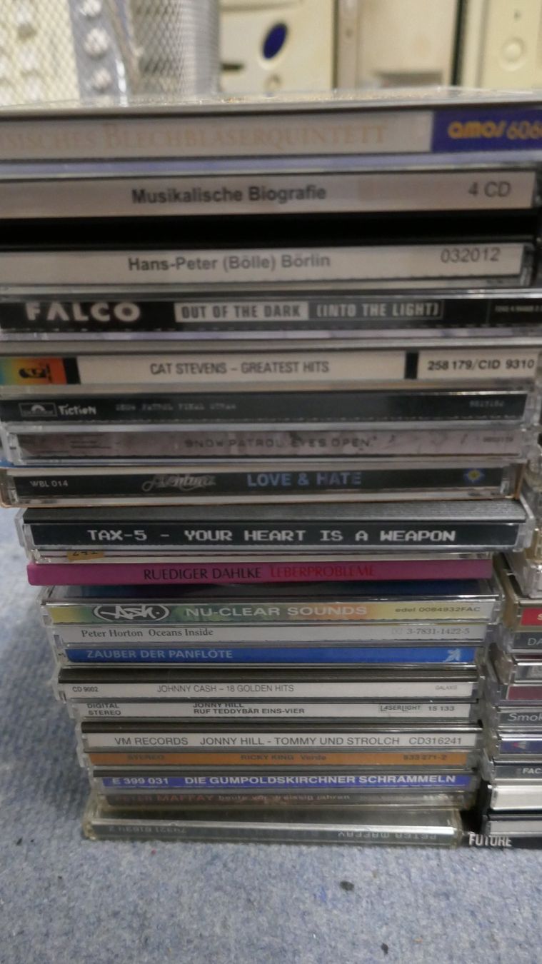 CDs: Grosse CD-Sammlung – D'occasion à Wenslingen par FairlightCMI 4