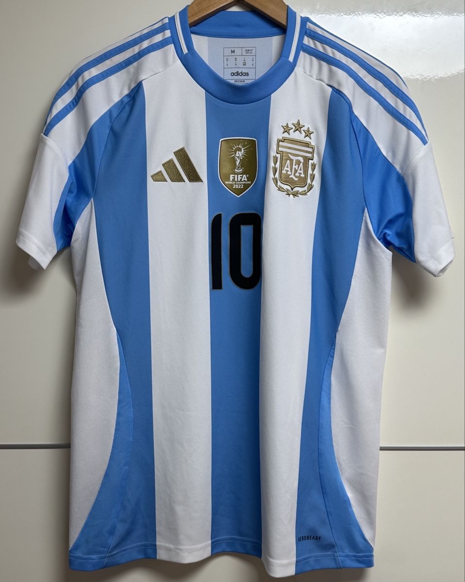 Adidas Canottiere & Pantaloni: Argentinien Messi Trikot WM  G M – Usato da Maienfeld venduto da tobeyl2020