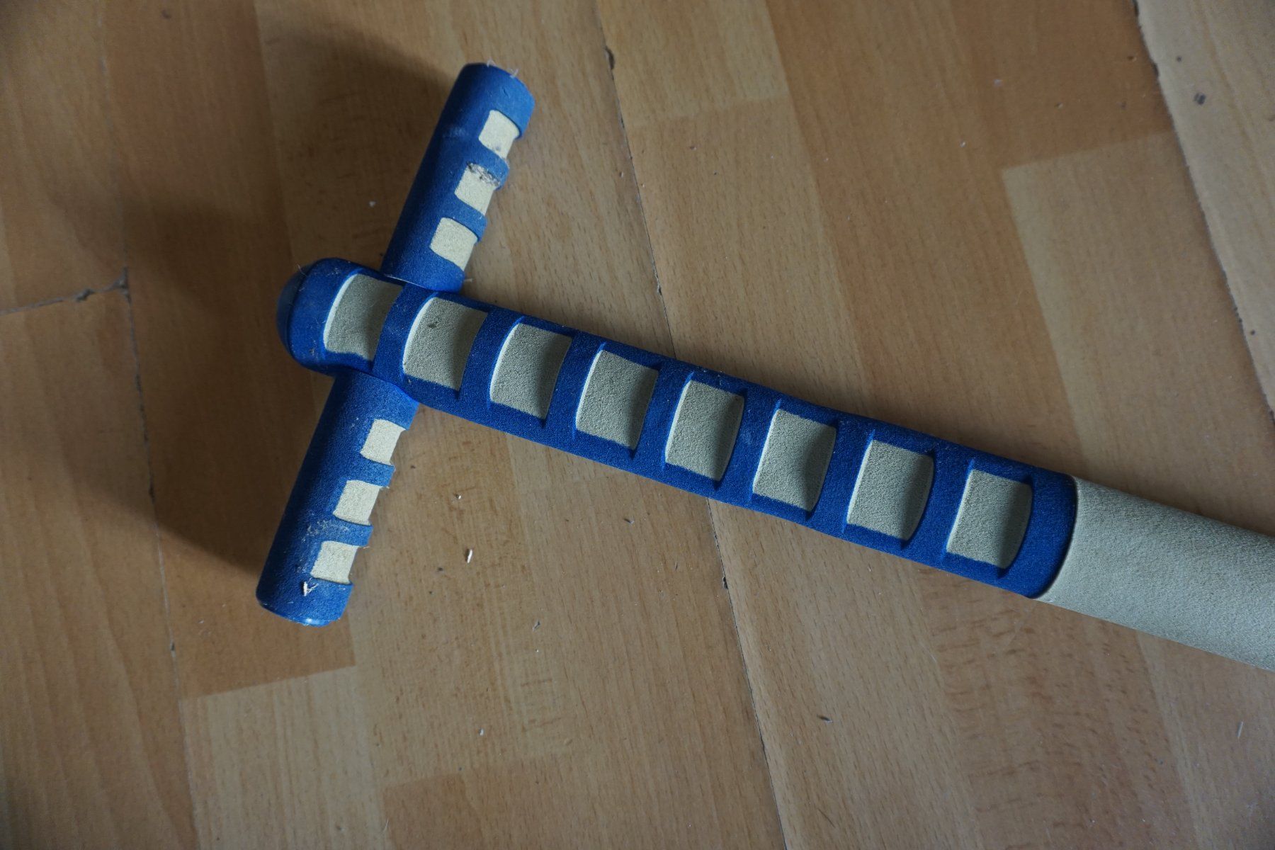 Giocattoli: Pogo Stick für Kinder – Usato da Zürich venduto da einalemjena 2