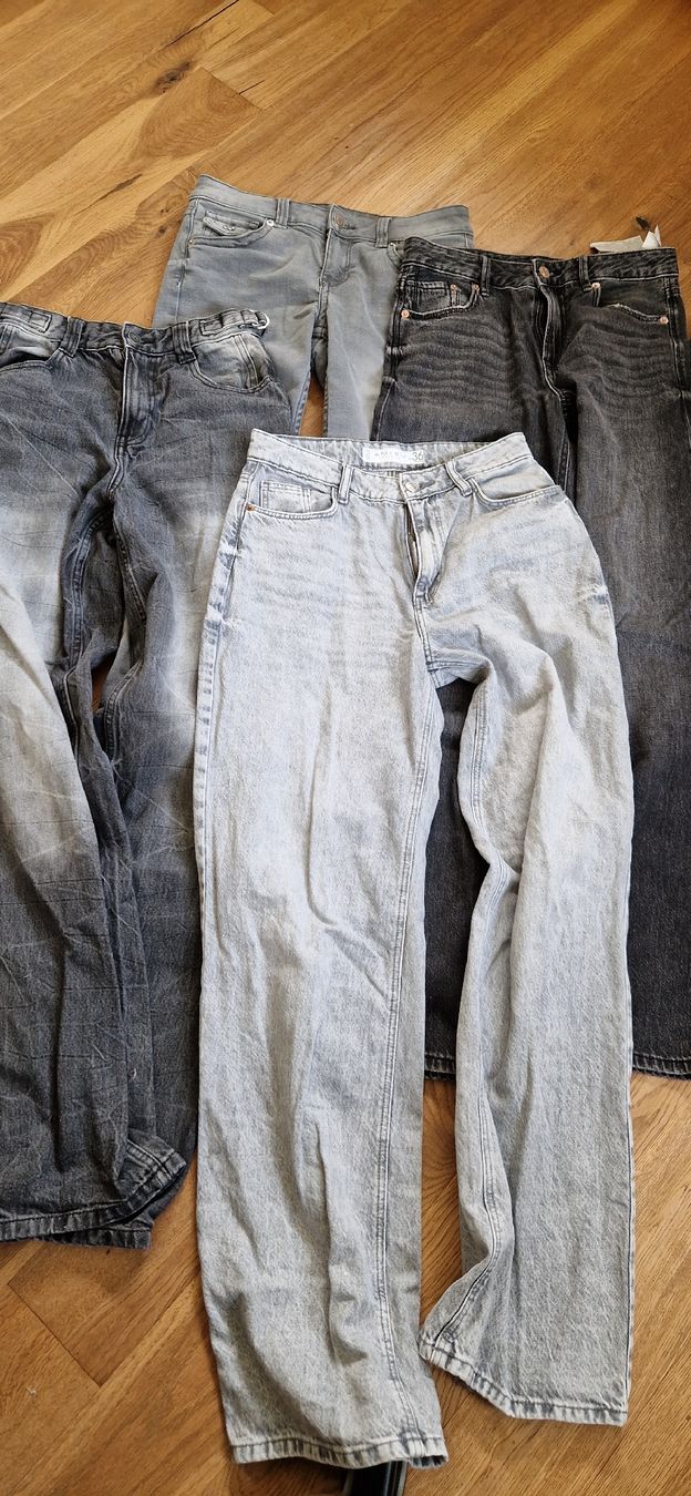Jeans: 4xJeanshose in Gr.36 – Usato da Grosswangen venduto da iranki80