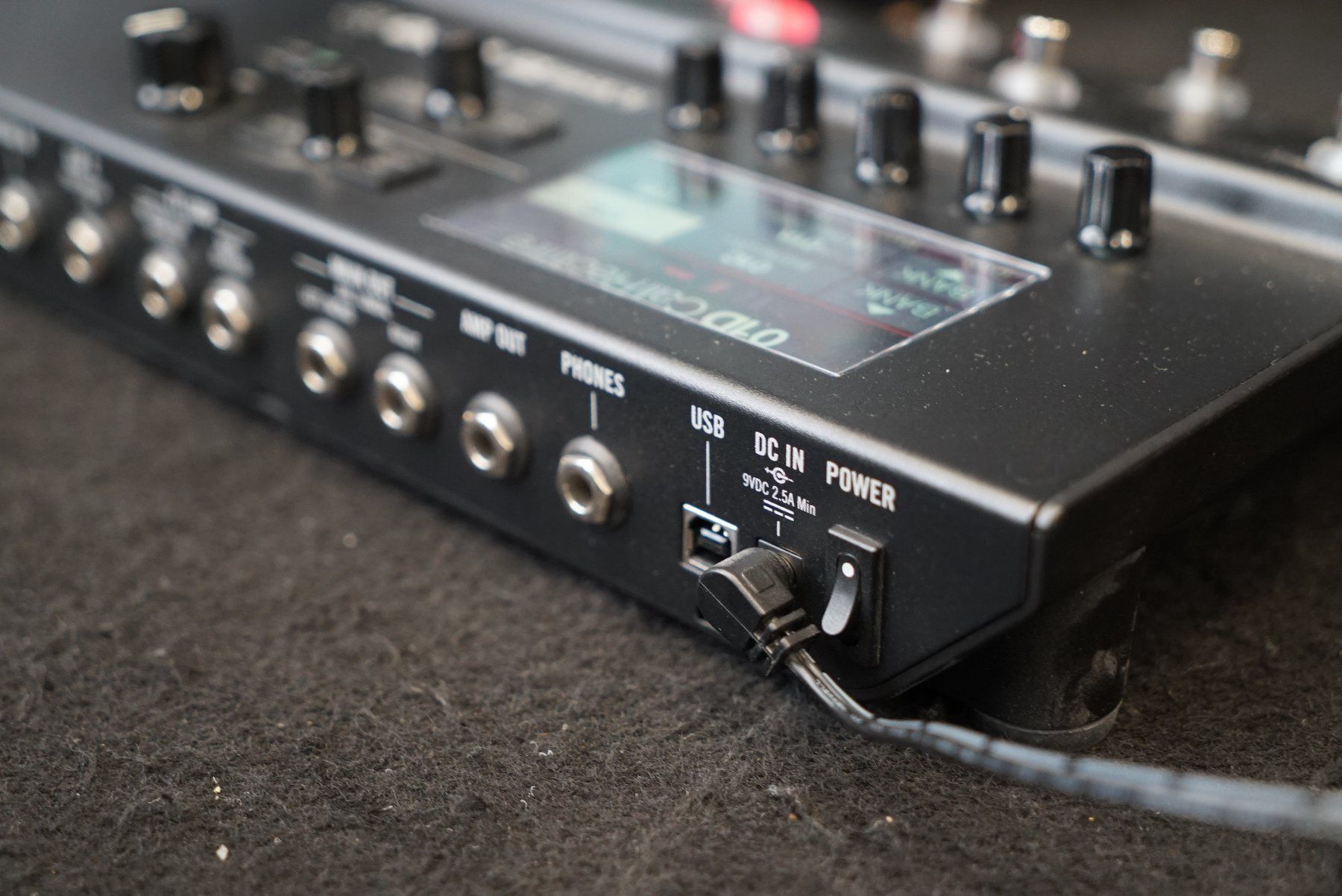Line 6 Instruments de musique: Line 6 POD Go Modeling Floorboard mit Expressionpedal – D'occasion à Ortschwaben par Musictrade 6