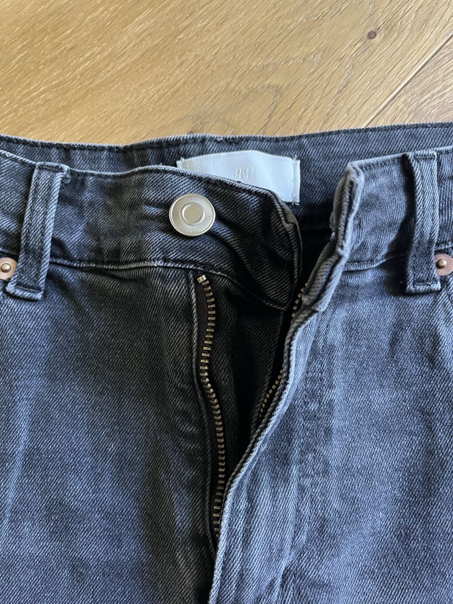 H&M Jeans: Black jeans H&M – Usato da Dietlikon venduto da ell_p7fn 2