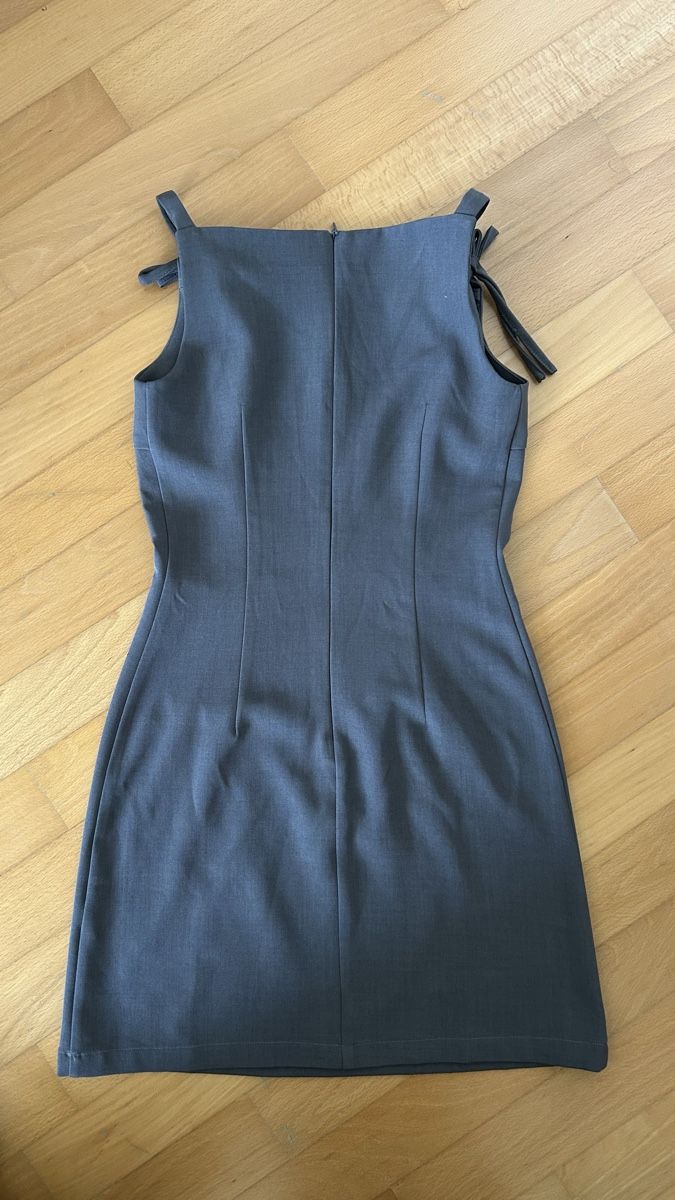 Robes: Kleid grau  – Neuf (Voir description) à Aesch BL par noe_xz5r 1