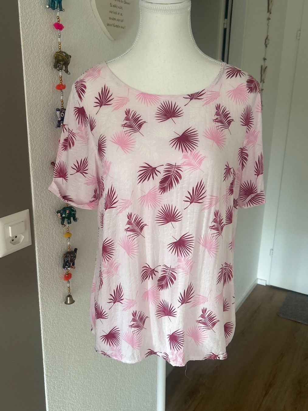 Camicette: Kurzarm Blusenshirt mit Muster von Multiblu Gr. 40 – Usato da Brunnen venduto da Nala2929 3
