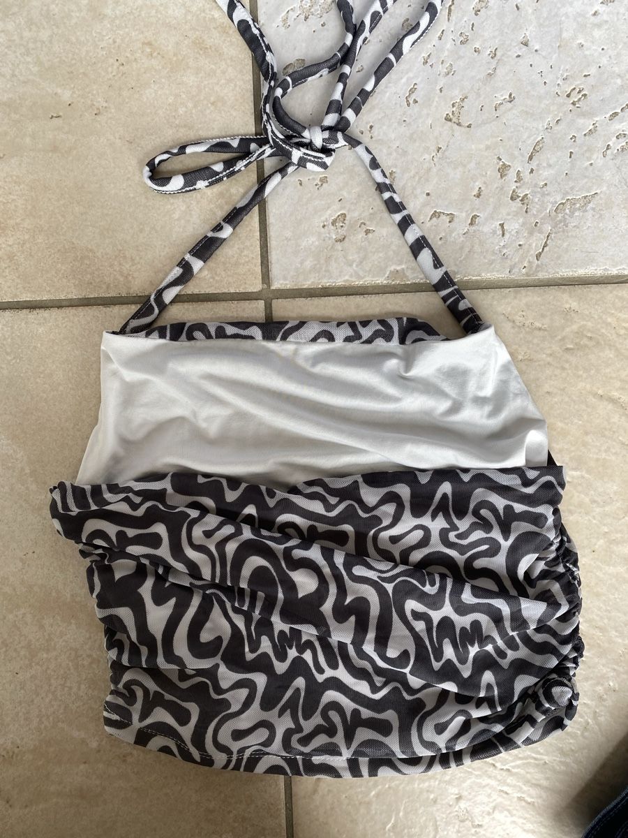 Top: Mesh haltertop von cotton on – Usato da Bolligen venduto da giu_2gf5 1