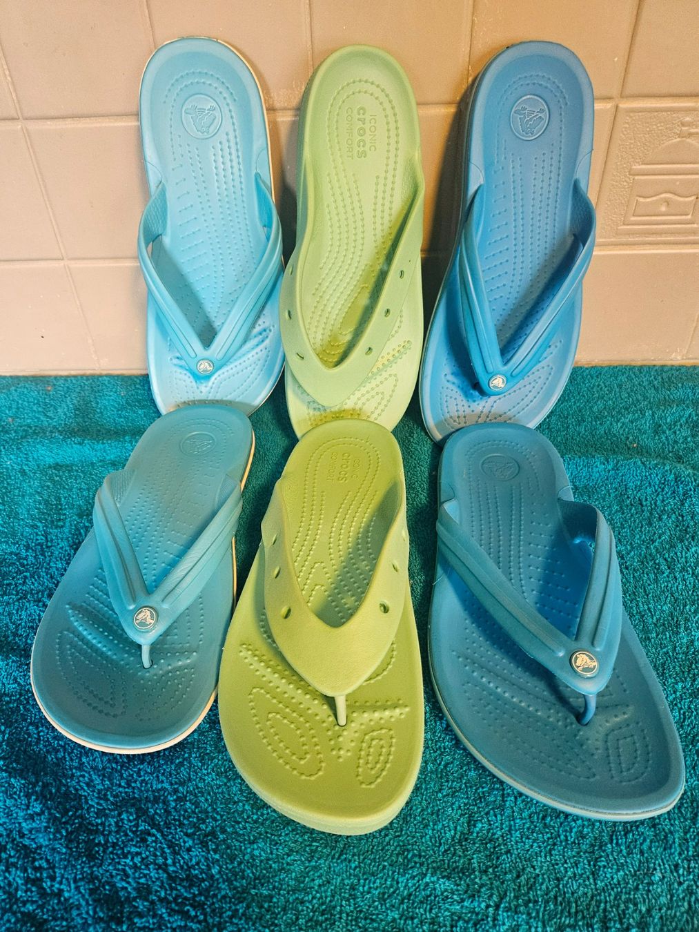 Crocs Damenschuhe: 3x Crocs FlipFlops neu *****wunderschöne Farbe**** – Neu (gemäss Beschreibung) aus Triesen von Teddyeddy 4