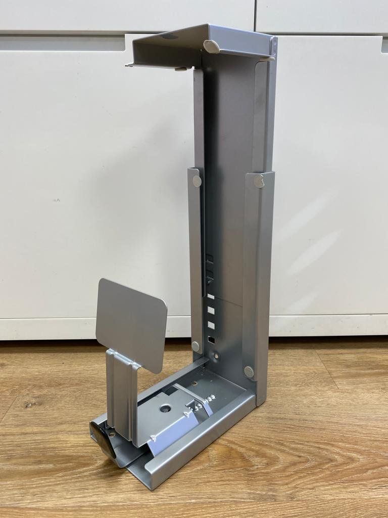 Supporti a parete: PC Halter silber – Usato da Niederwil AG venduto da Maeder_AG