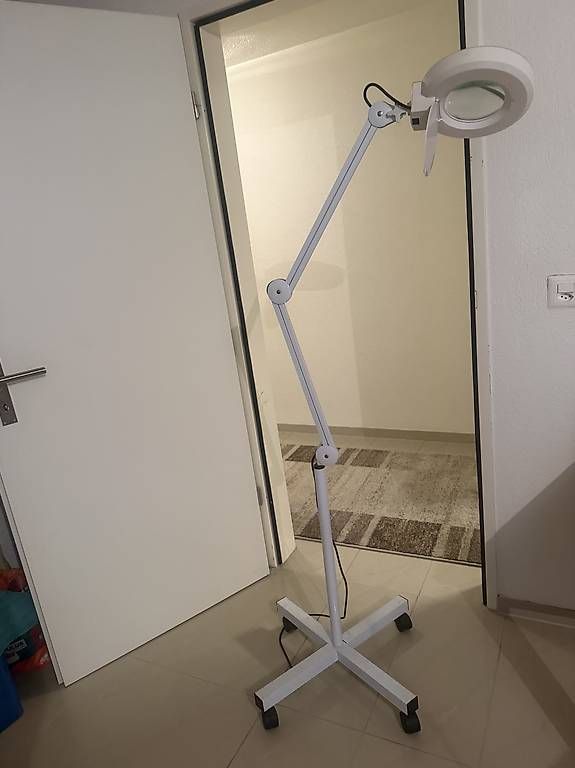 Sonstiges zu Optik: LED Lupenläuchte – Gebraucht aus Muri AG von NJakM 1