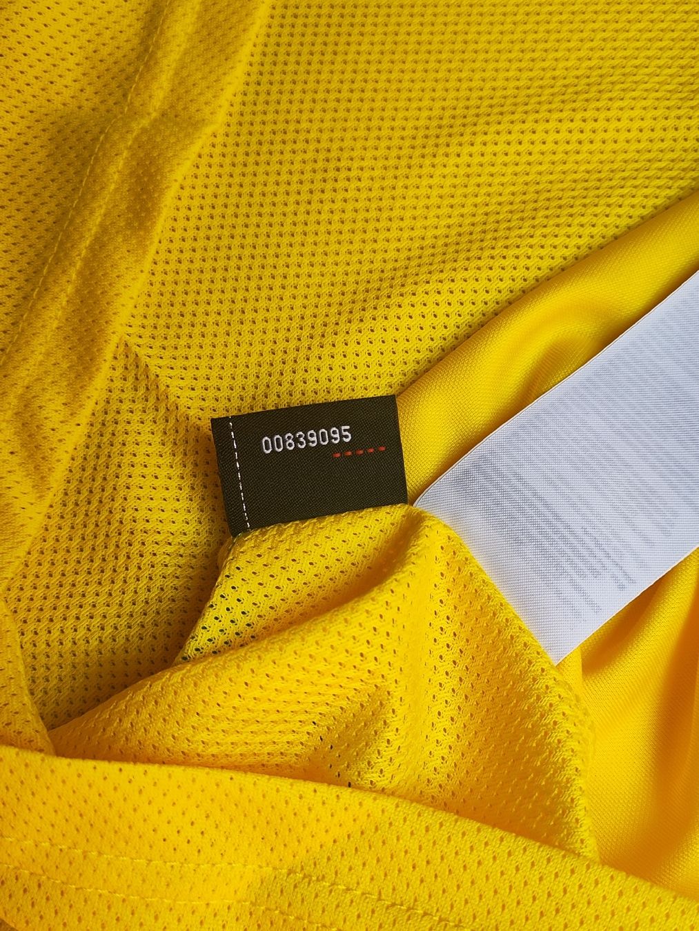 Nike Canottiere & Pantaloni: Retro Brasilien Heimtrikot 2002 – Nuovo (secondo la descrizione) da Breitenbach venduto da Lqris 4