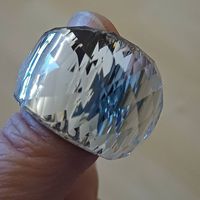 Neuer Swarovski Ring. Kristall rundherum 