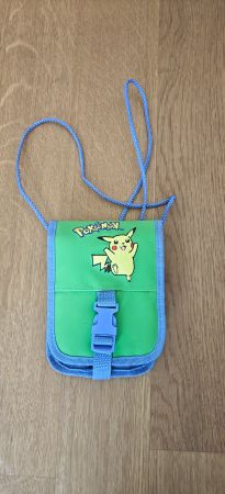 Gameboy Color Pokemon Tasche Grün