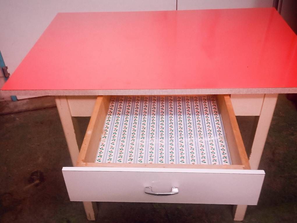 Tische: Küchentisch Swiss Industrie Design – Gebraucht aus Basel von Petergunn 1